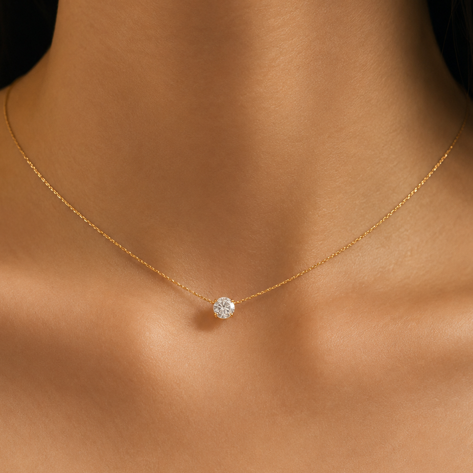 Solitaire pendant necklace
